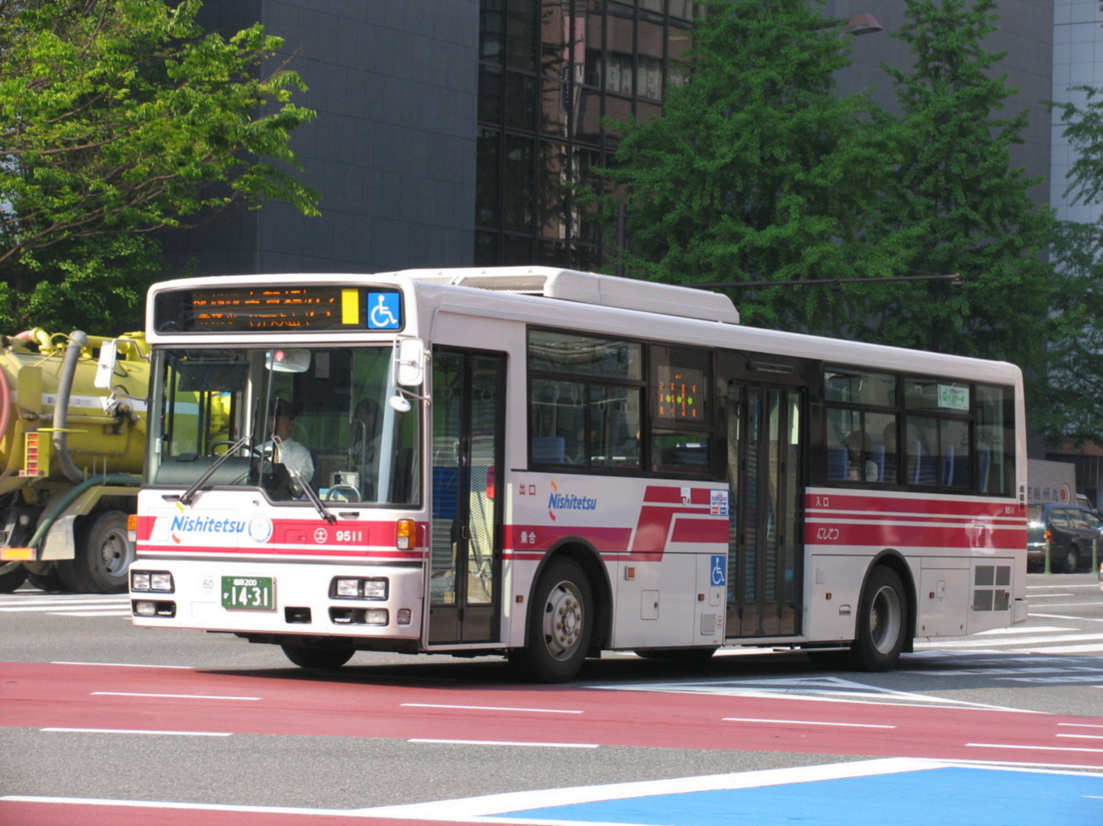 �y��X�T�P�P